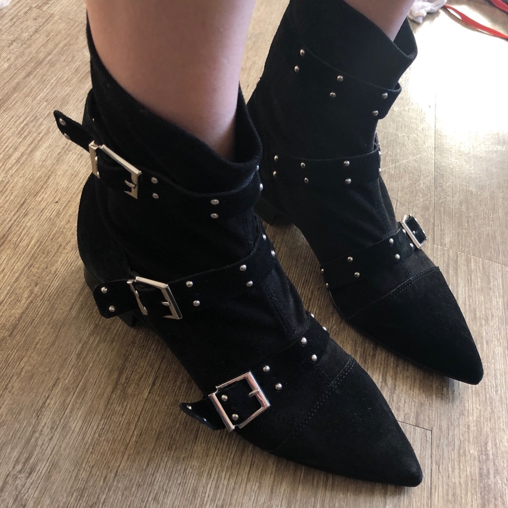 Steve Madden black Booties